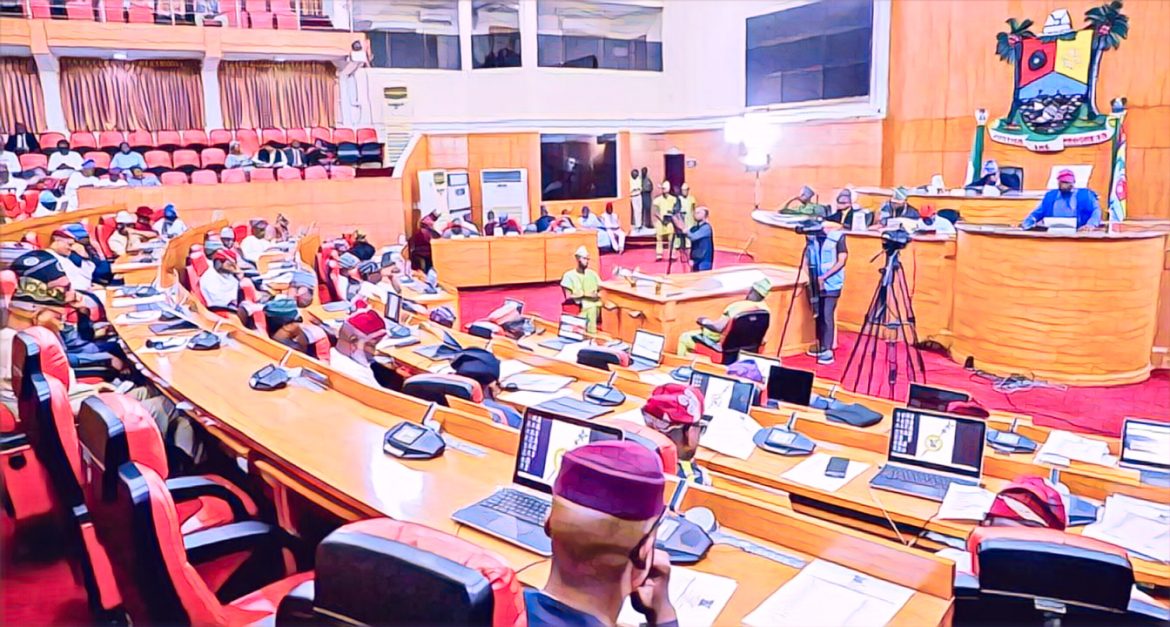 Lagos Assembly okays state police, demands clear power-sharing and parliamentary police